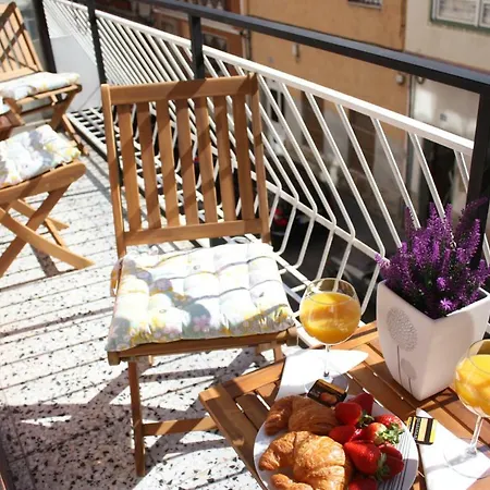 Apartament Marq 17 *